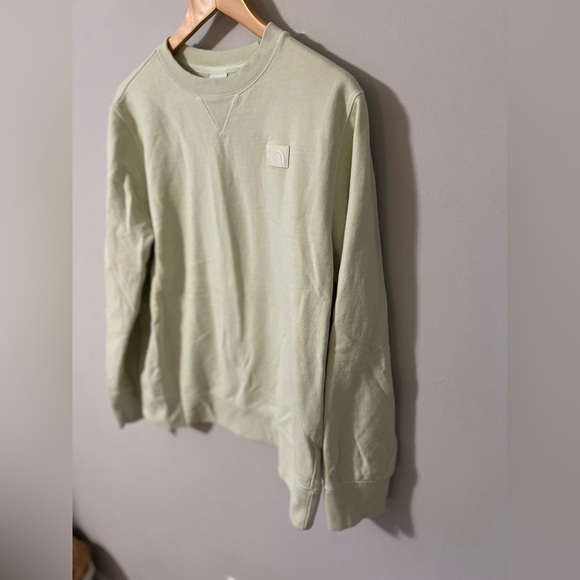 The North Face HERITAGE PATCH CREW SWEATSHIRT - WOMEN'S Size XL Lime Cream - Picture 2 of 8